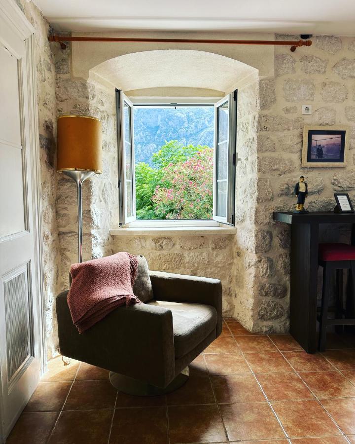 Villaoldmariner Prčanj Buitenkant foto